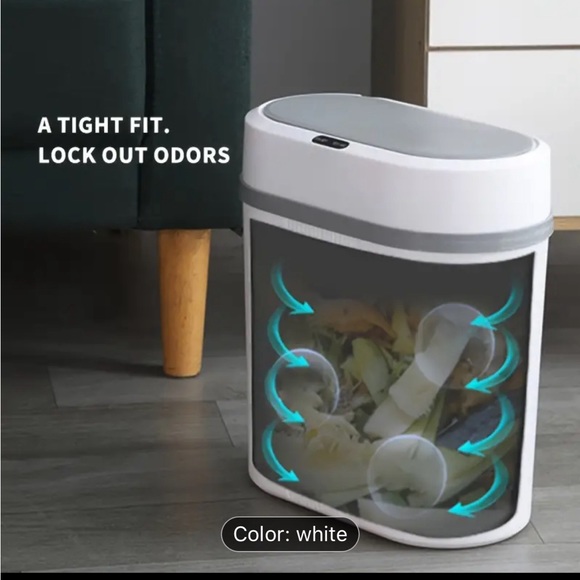 Trash Can with auto lid - Picture 4 of 5